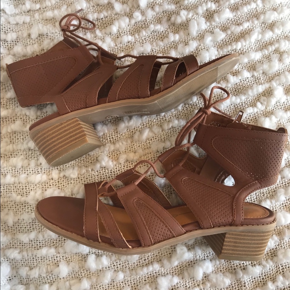 Dolcetta Lace Up Gladiator Sandal Size 7